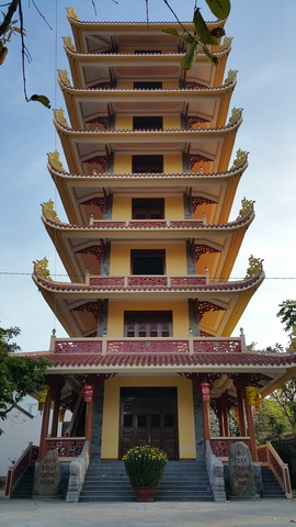 Lễ chùa đầu năm