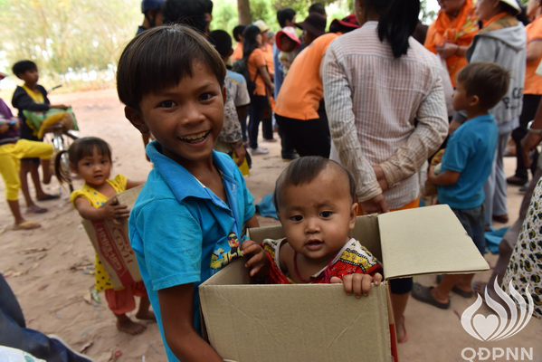 Quỹ Đạo Phật Ngày Nay: Tổng kết chương trình “Trao tặng yêu thương” đợt 2  tại hồ  Dầu Tiếng Tây Ninh (C100)