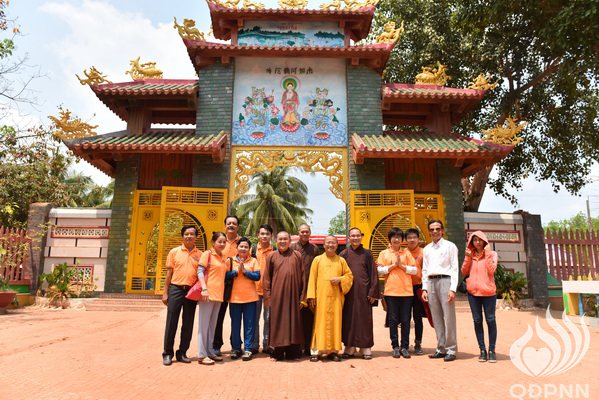 Quỹ Đạo Phật Ngày Nay: Tổng kết chương trình “Trao tặng yêu thương” đợt 2  tại hồ  Dầu Tiếng Tây Ninh (C100)