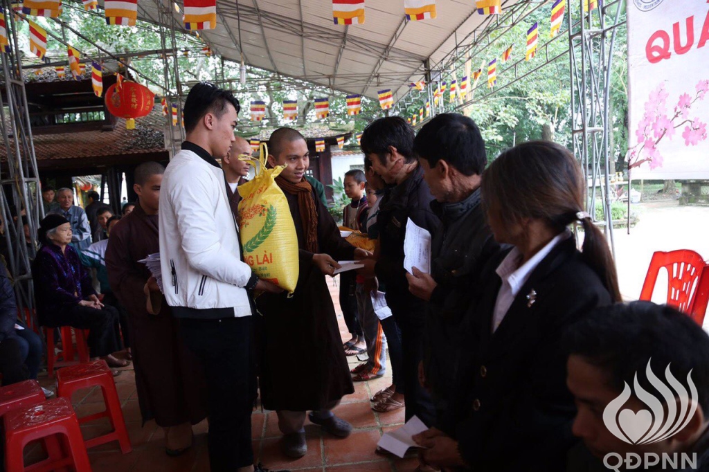 Quỹ Đạo Phật Ngày Nay - Tổng kết chương trình Quà Tết Yêu Thương - Đợt 2 tại TP. Hồ Chí Minh, Hà Tĩnh, Quảng Ngãi (C95)