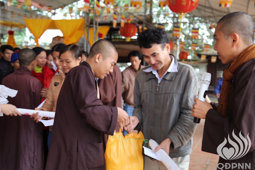 Quỹ Đạo Phật Ngày Nay - Tổng kết chương trình Quà Tết Yêu Thương - Đợt 2 tại TP. Hồ Chí Minh, Hà Tĩnh, Quảng Ngãi (C95)