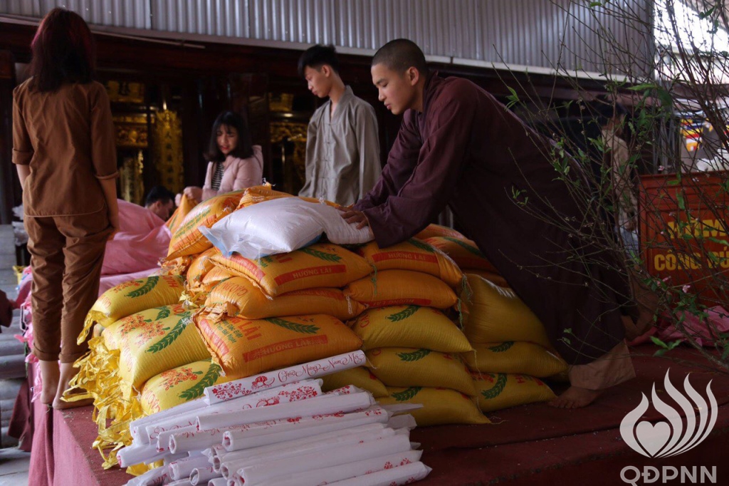 Quỹ Đạo Phật Ngày Nay - Tổng kết chương trình Quà Tết Yêu Thương - Đợt 2 tại TP. Hồ Chí Minh, Hà Tĩnh, Quảng Ngãi (C95)