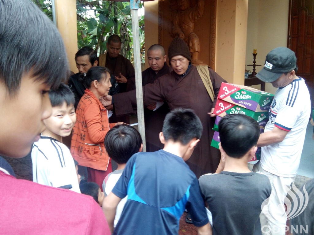 Quỹ Đạo Phật Ngày Nay - Tổng kết chương trình Quà Tết Yêu Thương - Đợt 2 tại TP. Hồ Chí Minh, Hà Tĩnh, Quảng Ngãi (C95)