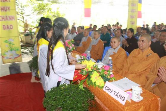 Đón mừng Phật Đản PL. 2561 tại chùa Lễ Động-Triệu Sơn