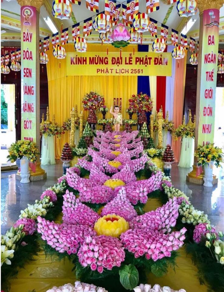 HỘI CẮM HOA DÂNG PHẬT - Tổng kết Cuộc Thi Cắm Hoa Đại Lễ Phật Đản 2017