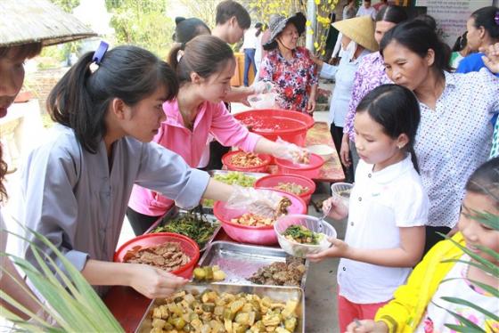 Đón mừng Phật Đản PL. 2561 tại chùa Lễ Động-Triệu Sơn