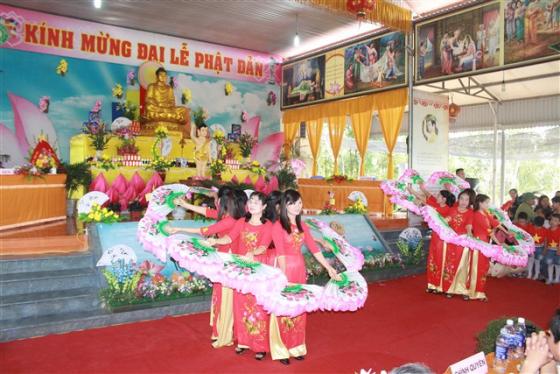 Đón mừng Phật Đản PL. 2561 tại chùa Lễ Động-Triệu Sơn