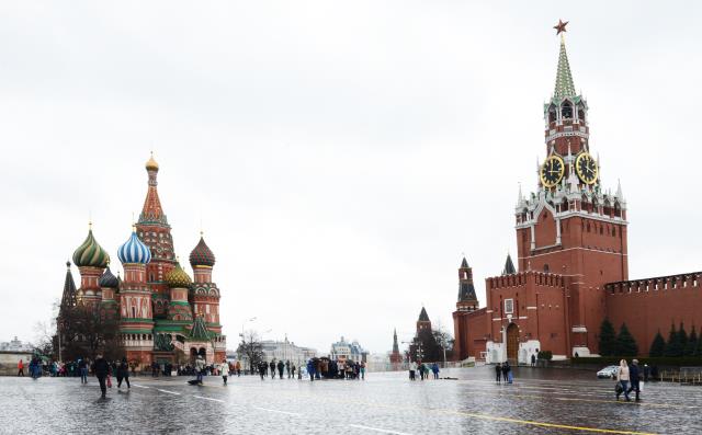 Hòa thượng Thích Thái Siêu giảng pháp tại chùa Thảo đường Moscow
