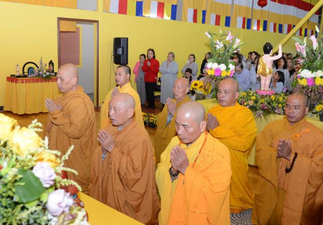 Đại Lễ Phật Đản Tại Niệm Phật Đường Fremont, Hoa Kỳ