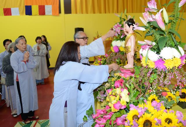 Đại Lễ Phật Đản Tại Niệm Phật Đường Fremont, Hoa Kỳ