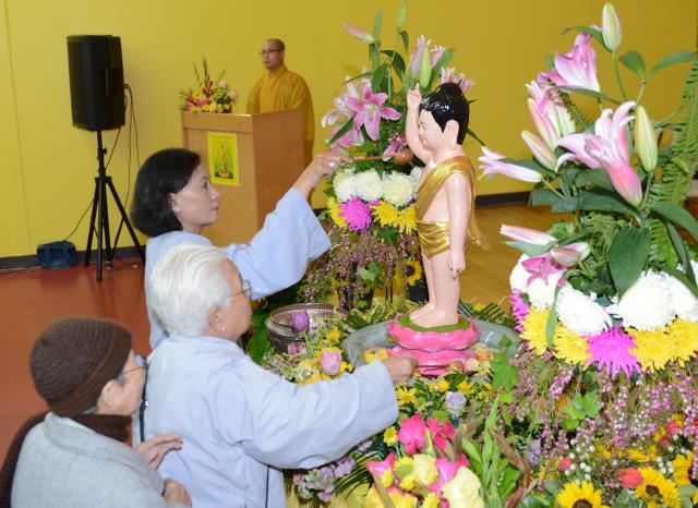 Đại Lễ Phật Đản Tại Niệm Phật Đường Fremont, Hoa Kỳ