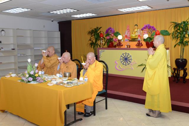 Đại Lễ Phật Đản Tại Niệm Phật Đường Fremont, Hoa Kỳ