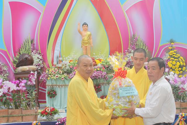 PG Đồng Tháp: Trang nghiêm lễ Phật Đản huyện Cao Lãnh