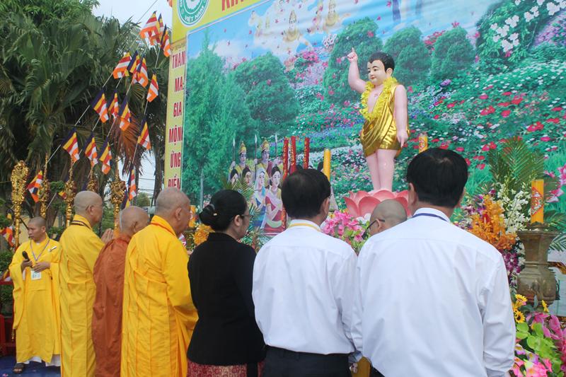 Trang nghiêm Đại lễ Phật đản PL. 2561 tại Đồng Tháp