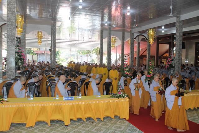 Đồng Tháp: Khai giảng an cư kiết hạ cho 304 chúng nội tự Chùa Hưng Thiền
