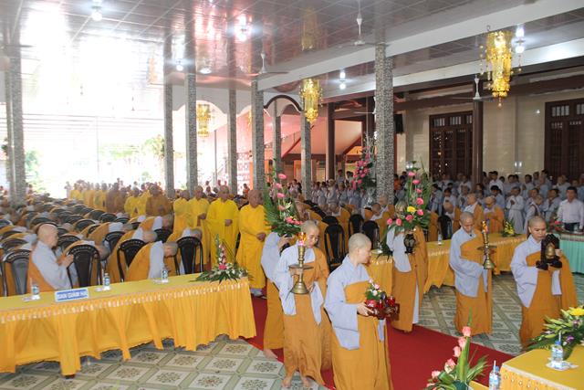 Đồng Tháp: Khai giảng an cư kiết hạ cho 304 chúng nội tự Chùa Hưng Thiền