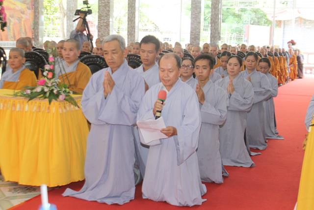Đồng Tháp: Khai giảng an cư kiết hạ cho 304 chúng nội tự Chùa Hưng Thiền