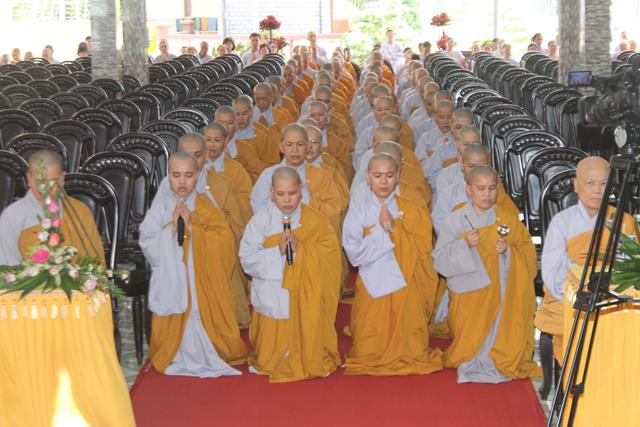 Đồng Tháp: Khai giảng an cư kiết hạ cho 304 chúng nội tự Chùa Hưng Thiền