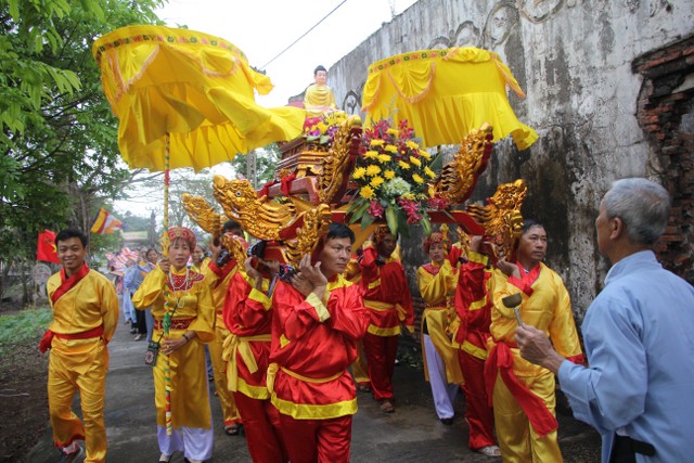 Thái Bình: Phật đản về với chùa Văn Môn