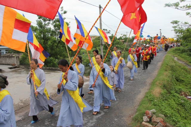 Thái Bình: Phật đản về với chùa Văn Môn