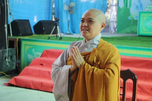 Thái Bình: SC.Hương Nhũ thuyết giảng tại Khóa tu sen hồng