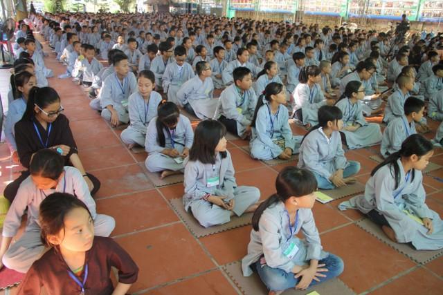 Thái Bình: SC.Hương Nhũ thuyết giảng tại Khóa tu sen hồng