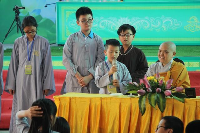 Thái Bình: SC.Hương Nhũ thuyết giảng tại Khóa tu sen hồng