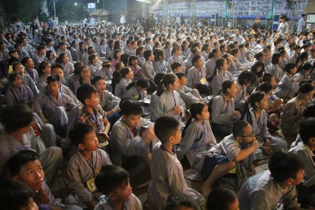 Thái Bình: SC.Hương Nhũ thuyết giảng tại Khóa tu sen hồng