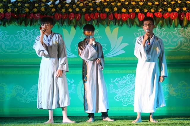 Thái Bình: SC.Hương Nhũ thuyết giảng tại Khóa tu sen hồng