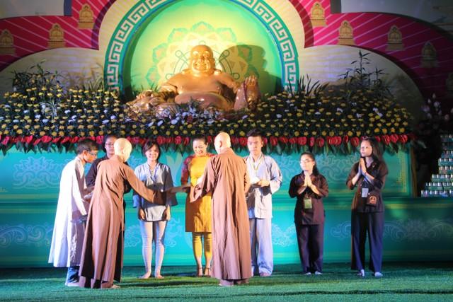 Thái Bình: SC.Hương Nhũ thuyết giảng tại Khóa tu sen hồng