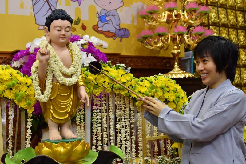 Chùa Giác Ngộ: Long trọng tổ chức chương trình đại lệ Phật đản PL. 2561 – DL. 2017