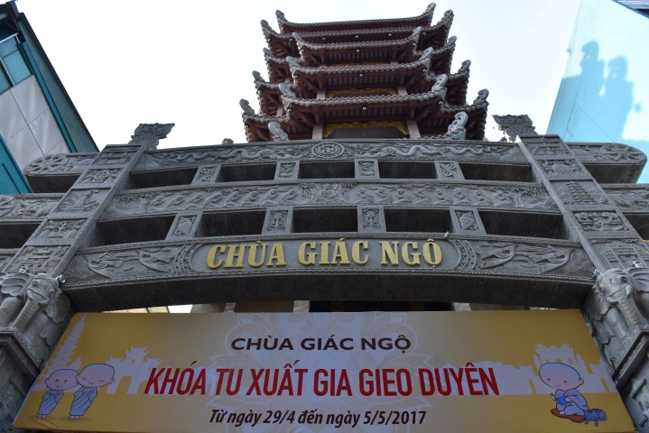 Thiêng liêng đại lễ xuất gia gieo duyên tại chùa Giác Ngộ