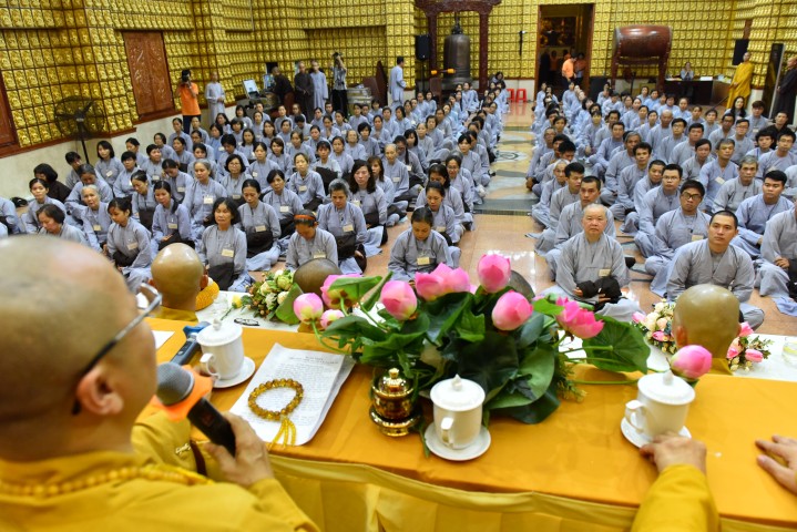 Thiêng liêng đại lễ xuất gia gieo duyên tại chùa Giác Ngộ