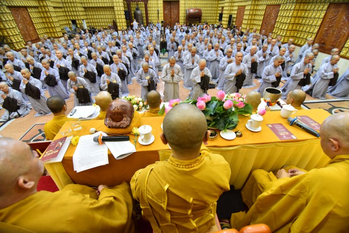 Thiêng liêng đại lễ xuất gia gieo duyên tại chùa Giác Ngộ