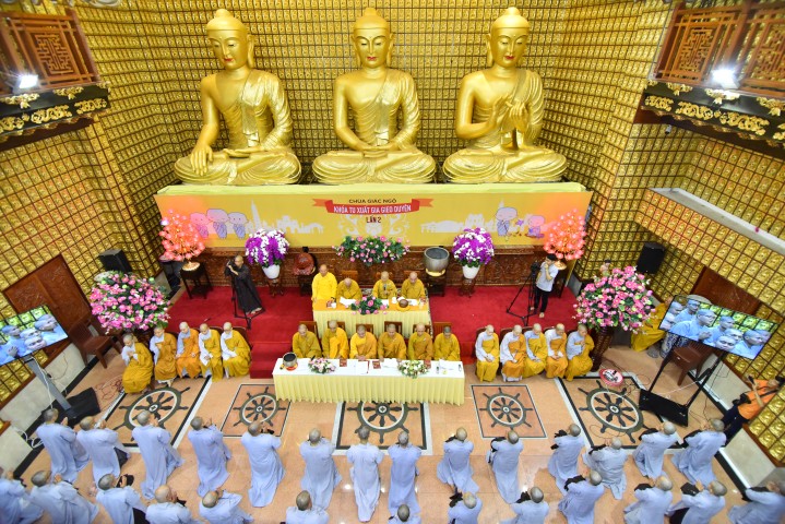 Thiêng liêng đại lễ xuất gia gieo duyên tại chùa Giác Ngộ