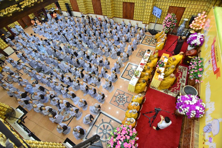 Thiêng liêng đại lễ xuất gia gieo duyên tại chùa Giác Ngộ