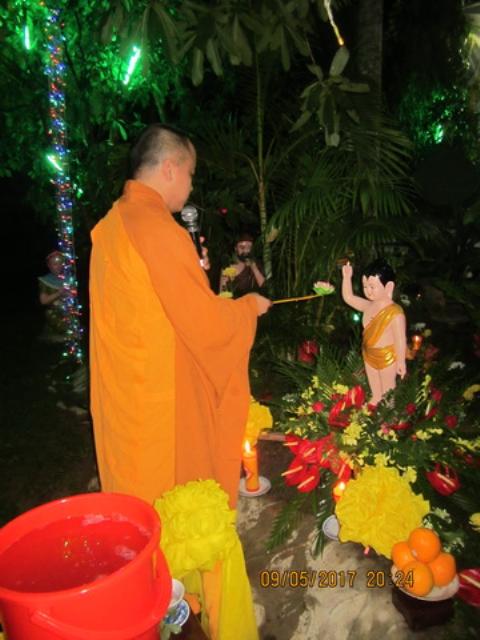 Trang nghiêm lễ tắm Phật tại Tổ đình Thiên Bửu
