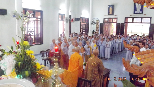 Thị xã Ninh Hòa trang nghiêm tổ chức Đại lễ Phật đản PL.2561