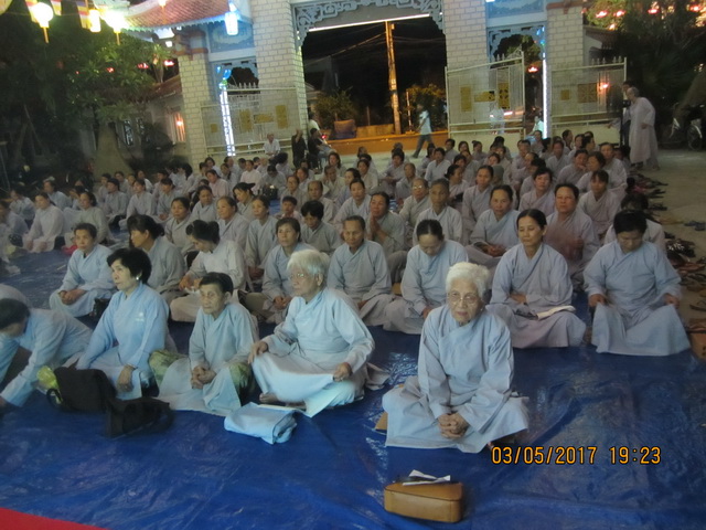 Trang nghiêm lễ khai kinh Khánh đản tại chùa Đức Hòa