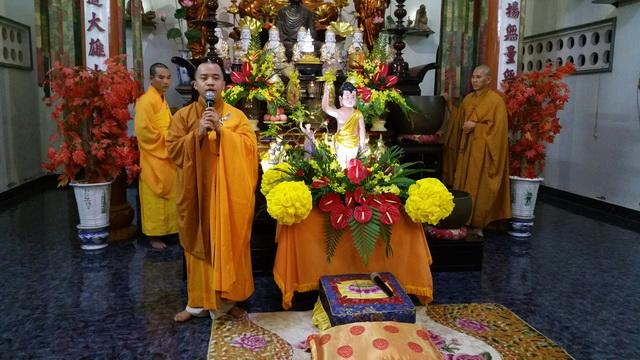 Trang nghiêm lễ tắm Phật tại Tổ đình Thiên Bửu