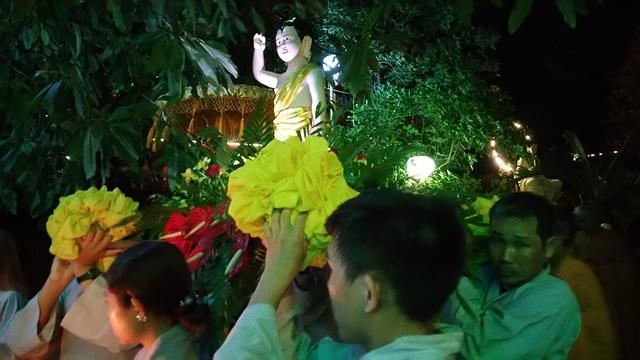 Trang nghiêm lễ tắm Phật tại Tổ đình Thiên Bửu