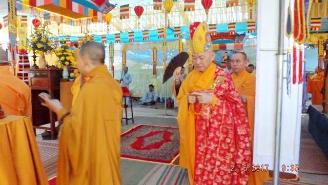 Chùa Linh Sơn Pháp Ấn: Lễ khai kinh mở đầu lễ khánh tạ lạc thành chánh điện.