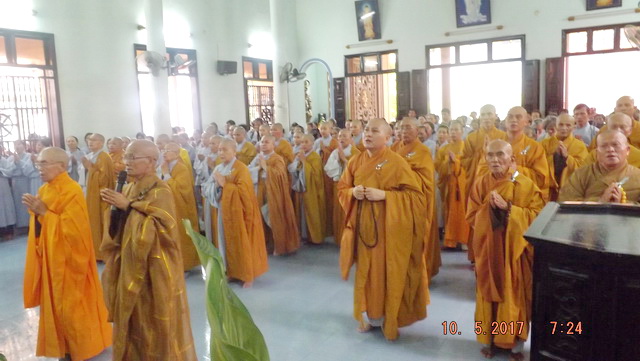 Thị xã Ninh Hòa trang nghiêm tổ chức Đại lễ Phật đản PL.2561