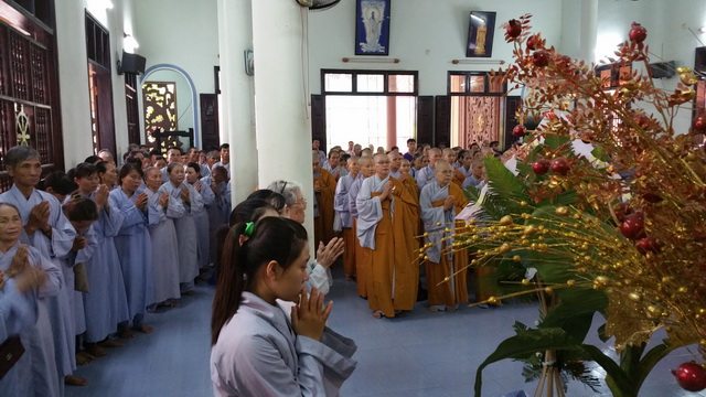 Thị xã Ninh Hòa trang nghiêm tổ chức Đại lễ Phật đản PL.2561
