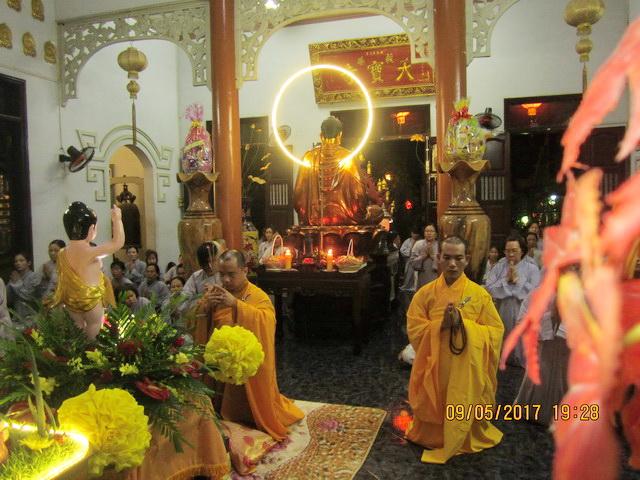 Trang nghiêm lễ tắm Phật tại Tổ đình Thiên Bửu