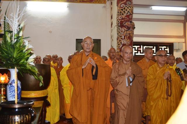 Khánh Hòa: Trang nghiêm Đại lễ Phật đản PL.2561 tại chùa Long Sơn