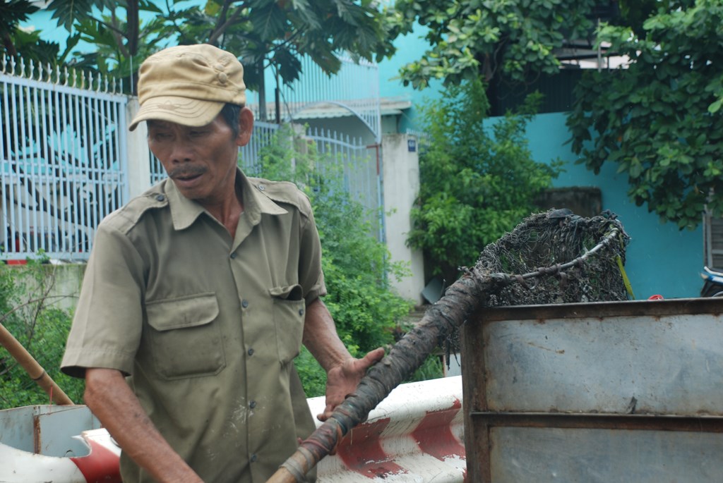 Quyết tâm giữ dòng kênh sạch đẹp