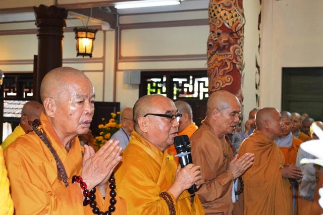 Khánh Hòa: Trang nghiêm Đại lễ Phật đản PL.2561 tại chùa Long Sơn