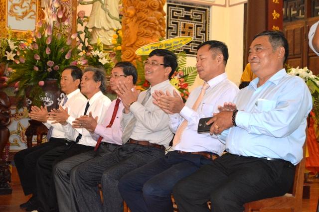 Khánh Hòa: Trang nghiêm Đại lễ Phật đản PL.2561 tại chùa Long Sơn