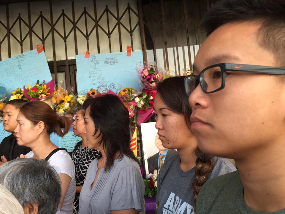 Hoa đăng cung tiễn